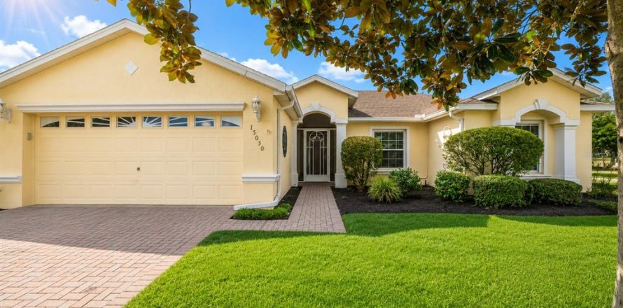 Villa ou maison à Ocala, Floride 3 chambres, 215.9 m2 № 2216018