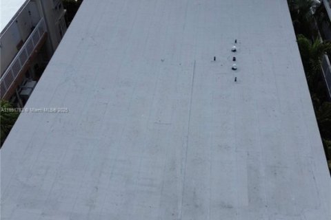 Propiedad comercial en venta en Miami Beach, Florida, 730.68 m2 № 2012274 - foto 4