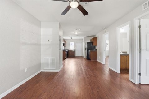 Commercial property in Citrus Springs, Florida 4 bedrooms, 162.58 sq.m. № 2213447 - photo 6