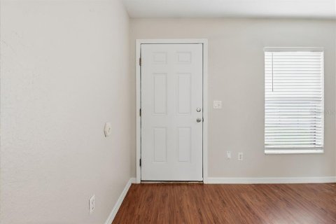 Commercial property in Citrus Springs, Florida 4 bedrooms, 162.58 sq.m. № 2213447 - photo 4