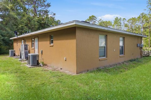 Commercial property in Citrus Springs, Florida 4 bedrooms, 162.58 sq.m. № 2213447 - photo 28