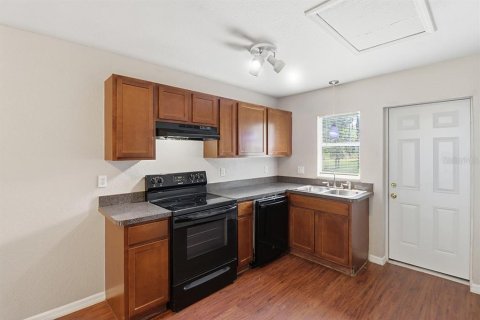 Commercial property in Citrus Springs, Florida 4 bedrooms, 162.58 sq.m. № 2213447 - photo 14