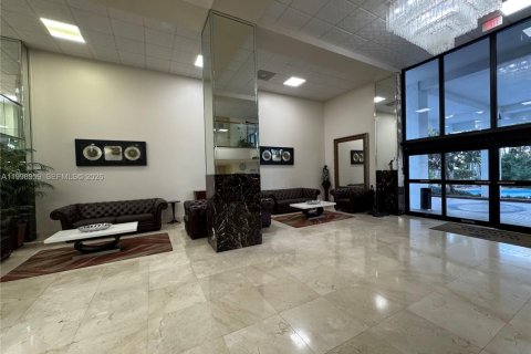 Condo in Sunny Isles Beach, Florida, 1 bedroom  № 2060772 - photo 30