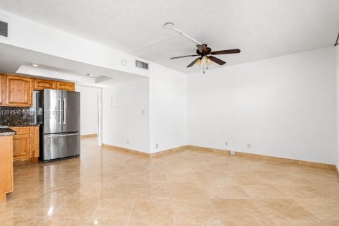 Copropriété à louer à Fort Lauderdale, Floride: 1 chambre, 45.8 m2 № 2387088 - photo 2