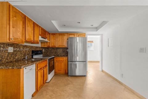Copropriété à louer à Fort Lauderdale, Floride: 1 chambre, 45.8 m2 № 2387088 - photo 7