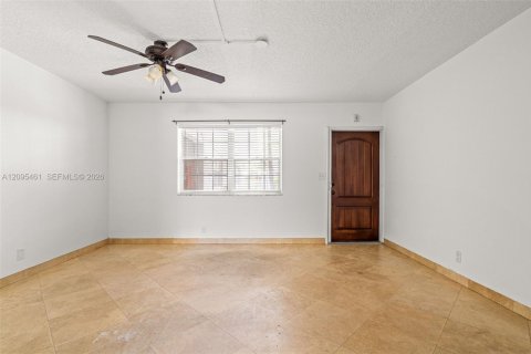 Copropriété à louer à Fort Lauderdale, Floride: 1 chambre, 45.8 m2 № 2387088 - photo 4