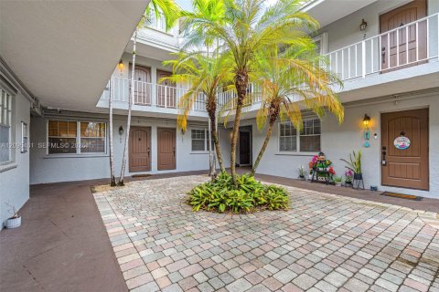 Copropriété à louer à Fort Lauderdale, Floride: 1 chambre, 45.8 m2 № 2387088 - photo 6