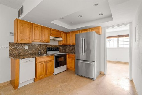 Copropriété à louer à Fort Lauderdale, Floride: 1 chambre, 45.8 m2 № 2387088 - photo 8