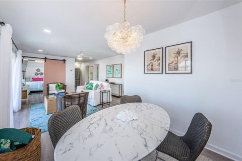Condominio en alquiler en Saint Petersburg, Florida, 1 dormitorio, 76.46 m2 № 1444535 - foto 8