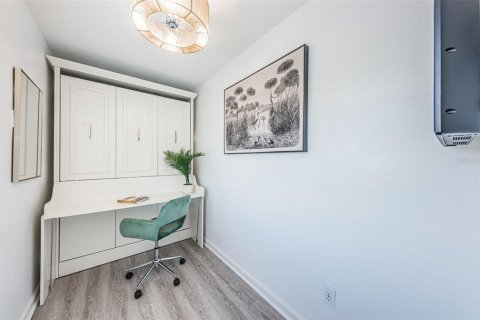 Condominio en alquiler en Saint Petersburg, Florida, 1 dormitorio, 76.46 m2 № 1444535 - foto 23
