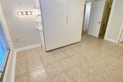 Copropriété à louer à Pompano Beach, Floride: 2 chambres, 77.57 m2 № 1799263 - photo 12