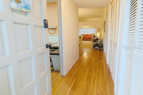 Купить кондоминиум в Клируотер, Флорида 6 комнат, 130.06м2, № 1910249 - фото 2
