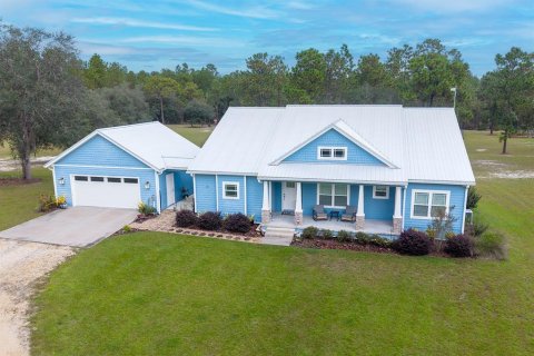 Villa ou maison à Williston, Floride 3 chambres, 214.6 m2 № 2408277