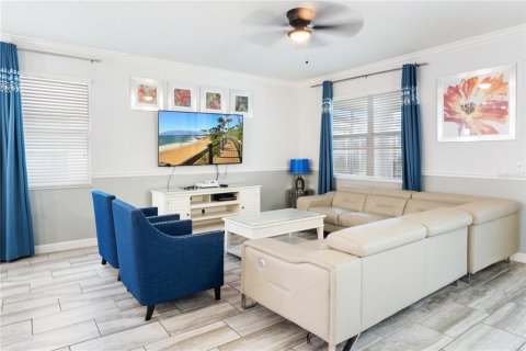 Villa ou maison à vendre à Davenport, Floride: 9 chambres, 363.15 m2 № 2305099 - photo 5