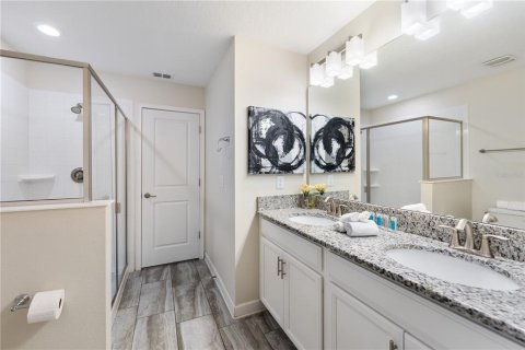 Villa ou maison à vendre à Davenport, Floride: 9 chambres, 363.15 m2 № 2305099 - photo 10