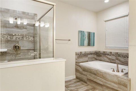 Villa ou maison à vendre à Davenport, Floride: 9 chambres, 363.15 m2 № 2305099 - photo 24