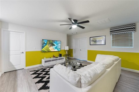 Villa ou maison à vendre à Davenport, Floride: 9 chambres, 363.15 m2 № 2305099 - photo 18