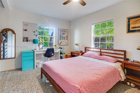 Villa ou maison à vendre à Fort Lauderdale, Floride: 2 chambres, 120.03 m2 № 1988722 - photo 16