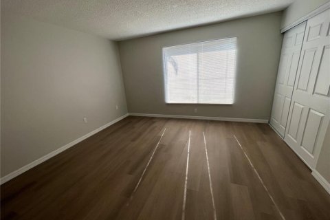 Condo in Sarasota, Florida, 1 bedroom  № 1196590 - photo 11