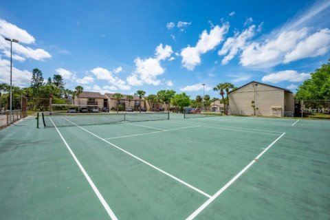 Condo in Sarasota, Florida, 1 bedroom  № 1196590 - photo 18
