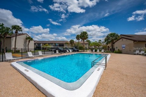 Condo in Sarasota, Florida, 1 bedroom  № 1196590 - photo 17
