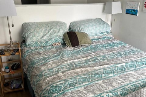 Condo in Sunny Isles Beach, Florida, 2 bedrooms № 2016015 - photo 12