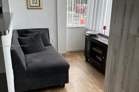 Condo in Sunny Isles Beach, Florida, 2 bedrooms № 2016015 - photo 5