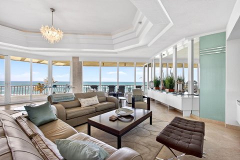 Condo in Stuart, Florida, 3 bedrooms  № 2260077
