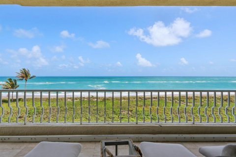 Condo in Stuart, Florida, 3 bedrooms  № 2260077 - photo 4