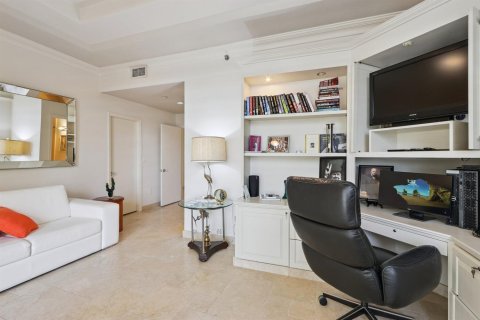 Condo in Stuart, Florida, 3 bedrooms  № 2260077 - photo 30