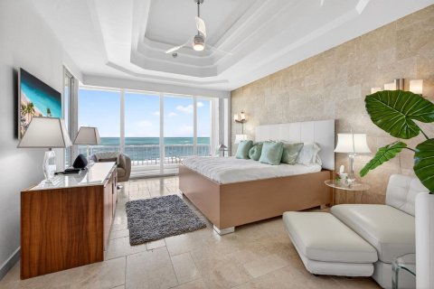 Condo in Stuart, Florida, 3 bedrooms  № 2260077 - photo 19