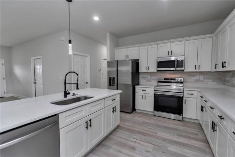 Villa ou maison à louer à Ocala, Floride: 4 chambres, 168.71 m2 № 1919093 - photo 2