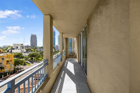 Купить кондоминиум в Майами-Бич, Флорида 2 спальни, 104.98м2, № 2056811 - фото 23