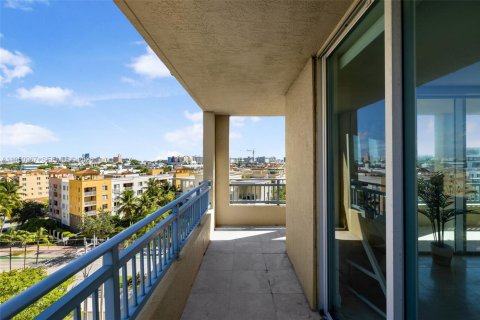 Купить кондоминиум в Майами-Бич, Флорида 2 спальни, 104.98м2, № 2056811 - фото 30