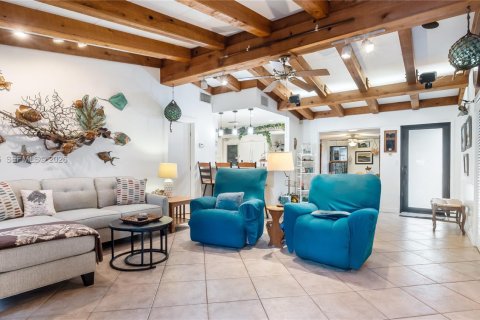 House in Fort Lauderdale, Florida 3 bedrooms, 113.53 sq.m. № 2003644 - photo 3