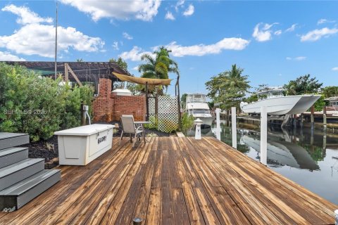 House in Fort Lauderdale, Florida 3 bedrooms, 113.53 sq.m. № 2003644 - photo 29