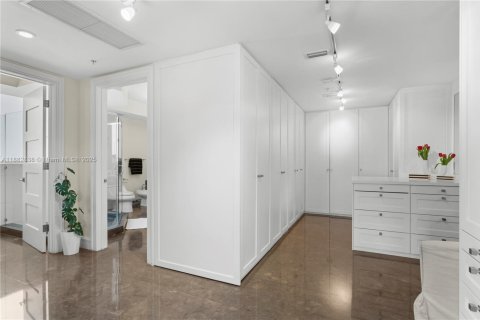 Condo in Sunny Isles Beach, Florida, 3 bedrooms  № 1933381 - photo 28