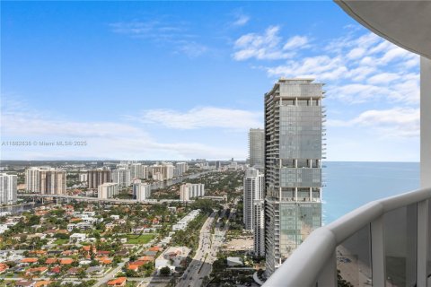 Condo in Sunny Isles Beach, Florida, 3 bedrooms  № 1933381 - photo 5