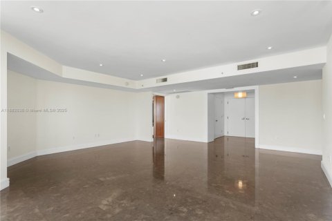 Condo in Sunny Isles Beach, Florida, 3 bedrooms  № 1933381 - photo 10