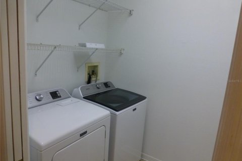 Touwnhouse à louer à Tampa, Floride: 3 chambres, 134.89 m2 № 2433315 - photo 16