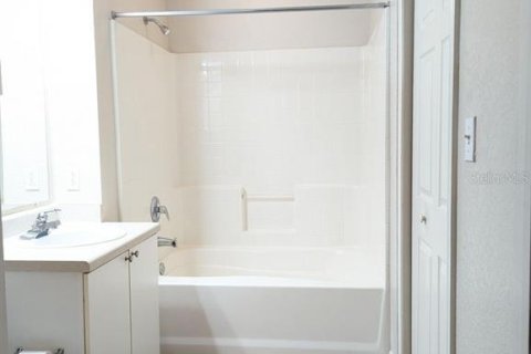 Copropriété à louer à Orlando, Floride: 2 chambres, 97.83 m2 № 2238796 - photo 8