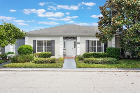 House in Orlando, Florida 3 bedrooms, 238.57 sq.m. № 2314391