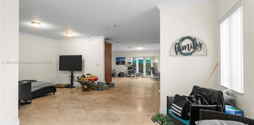Touwnhouse à Miami, Floride 3 chambres, 223.34 m2 № 1781701