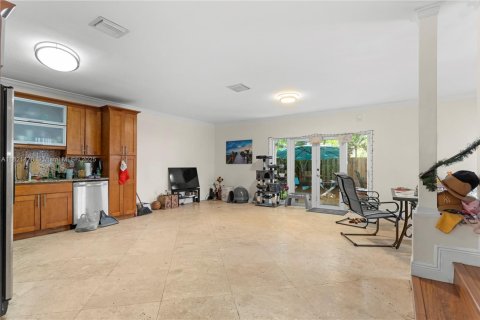 Touwnhouse à vendre à Miami, Floride: 3 chambres, 223.34 m2 № 1781701 - photo 4