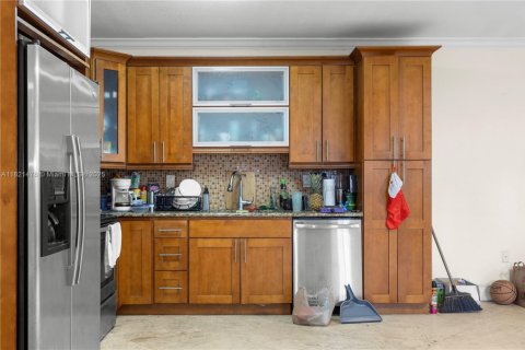 Touwnhouse à vendre à Miami, Floride: 3 chambres, 223.34 m2 № 1781701 - photo 5
