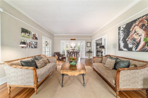 House in Ocala, Florida 5 bedrooms, 453.73 sq.m. № 1812786 - photo 5