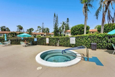 Copropriété à vendre à Lake Worth, Floride: 2 chambres, 80.64 m2 № 1101234 - photo 1