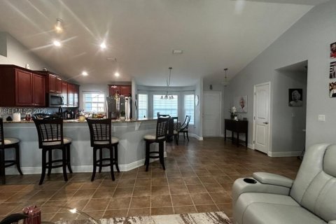 Villa ou maison à louer à Port St. Lucie, Floride: 3 chambres, 141.12 m2 № 2091291 - photo 20