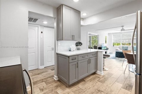 Condominio en venta en Hollywood, Florida, 1 dormitorio, 72.46 m2 № 1779679 - foto 15