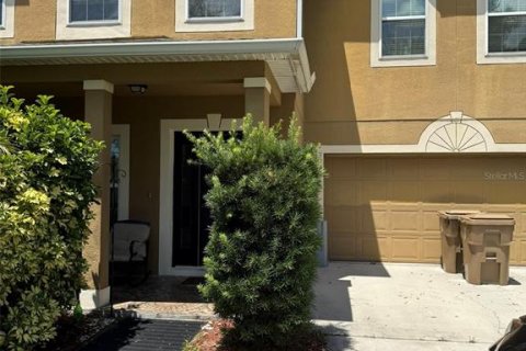 House in Kissimmee, Florida 5 bedrooms, 335.75 sq.m. № 1869431 - photo 2